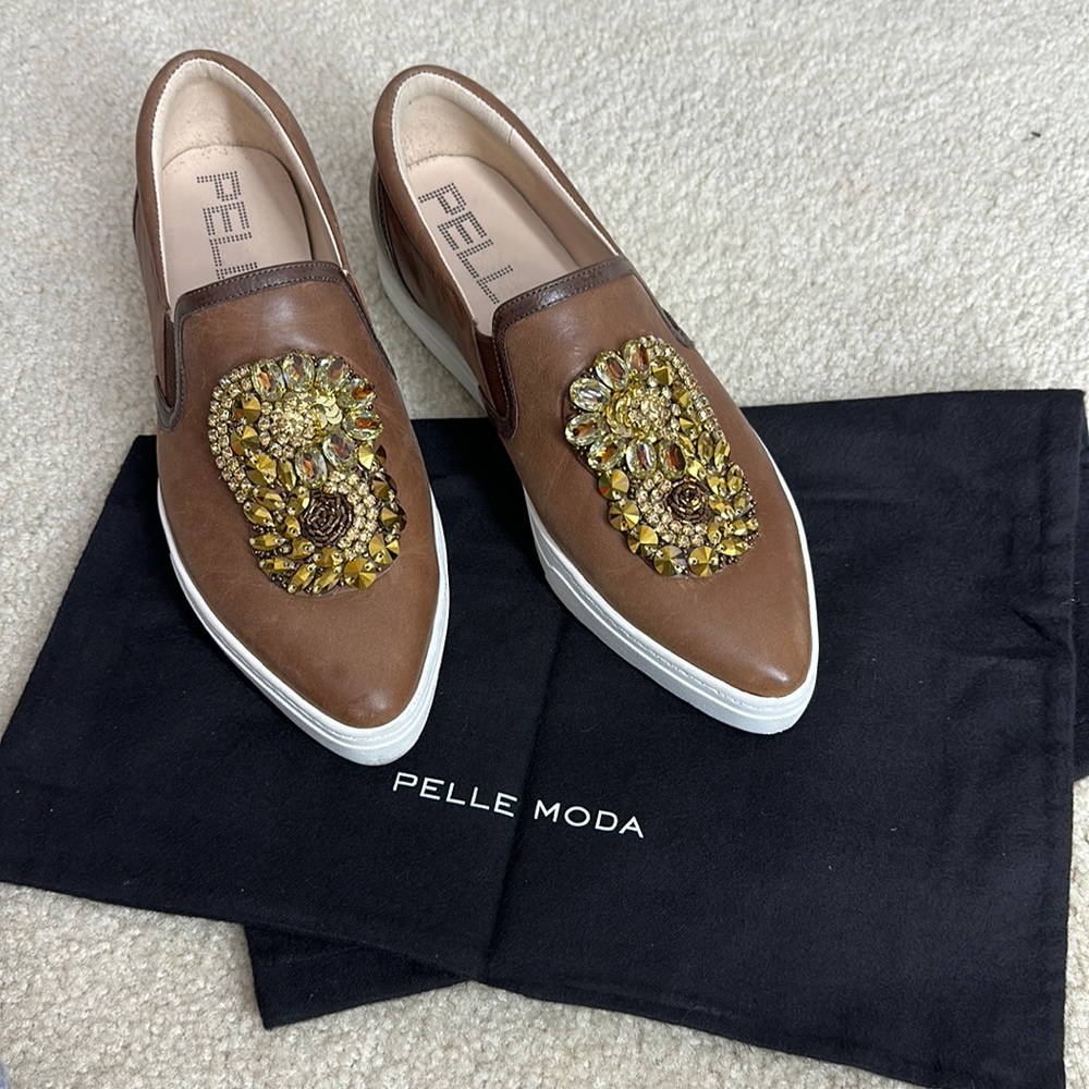 Pelle Moda with Dust Bag